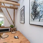 Ziemowita Apartment *